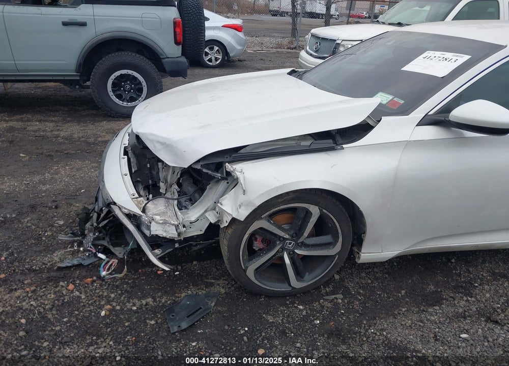 2018 HONDA ACCORD VIN: 1HGCV1F39JA197415