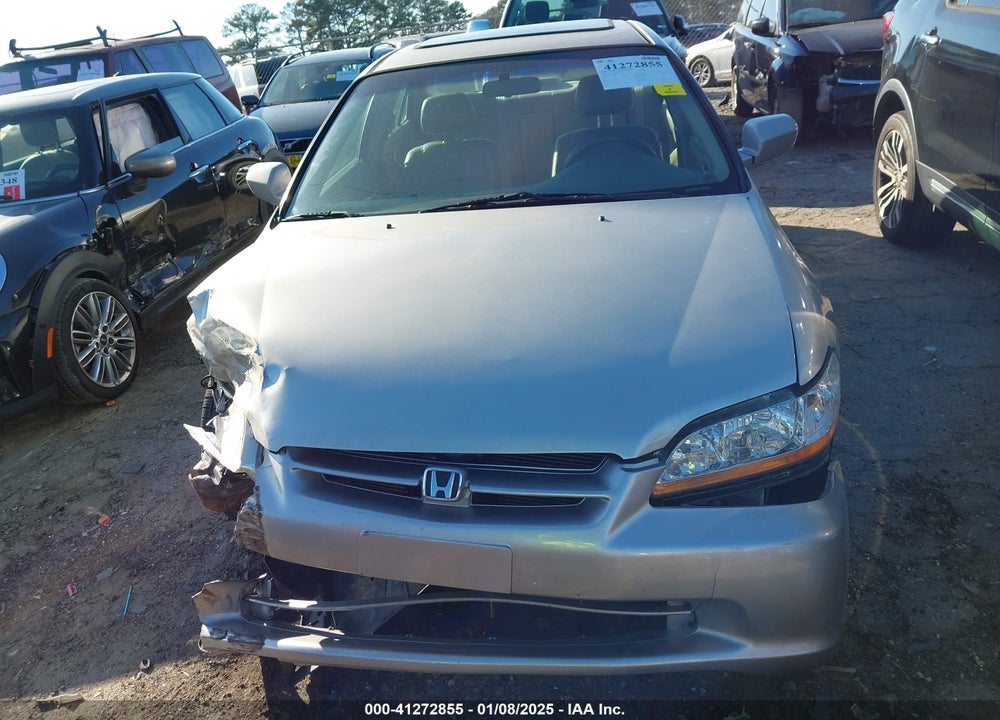 1999 HONDA ACCORD LX VIN: 1HGCG5642XA148687