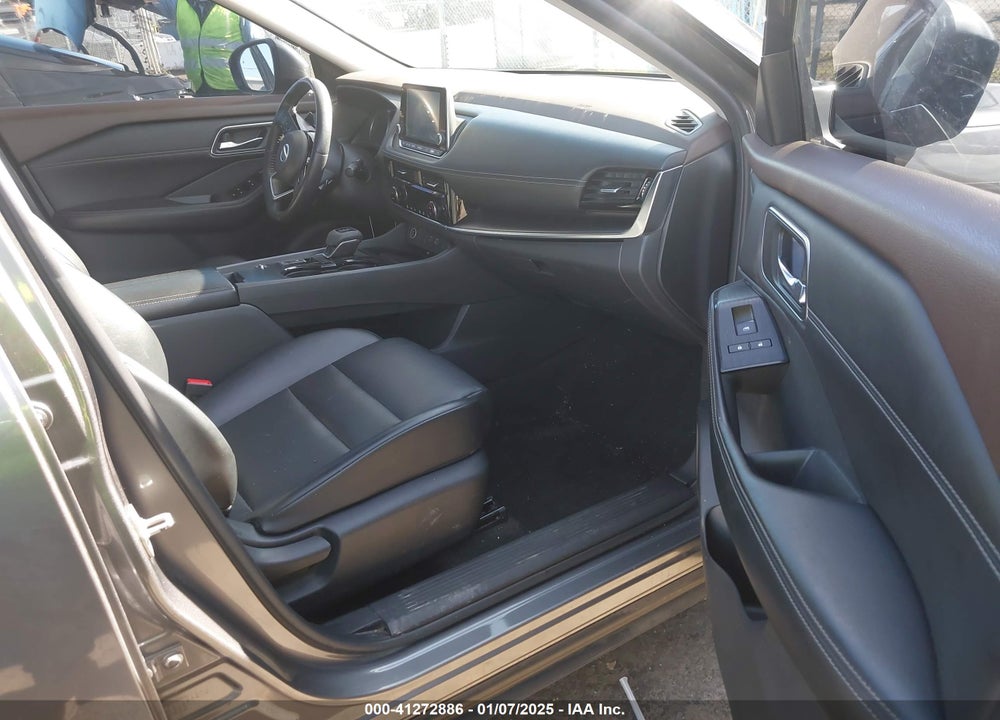 2021 NISSAN ROGUE SV FWD VIN: JN8AT3BA2MW023225