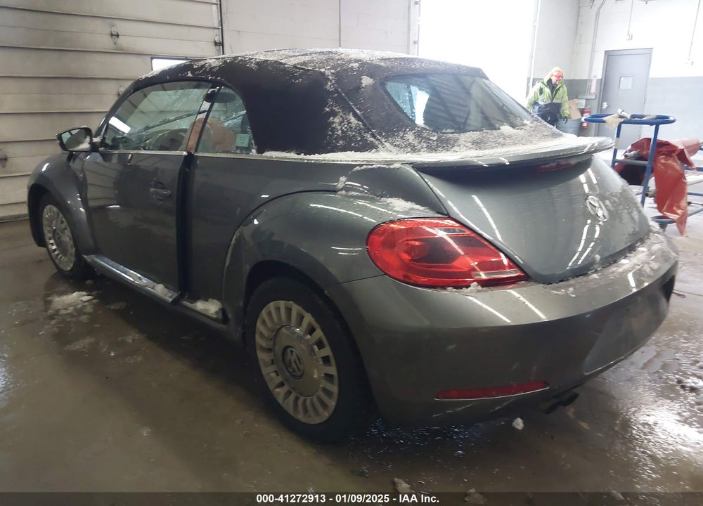 2015 VOLKSWAGEN BEETLE VIN: 3VW517AT0FM812678