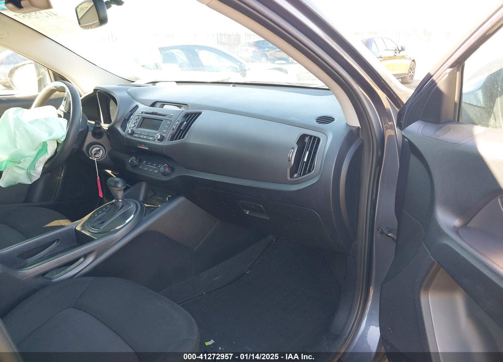 2011 KIA SPORTAGE LX VIN: KNDPBCA26B7131146
