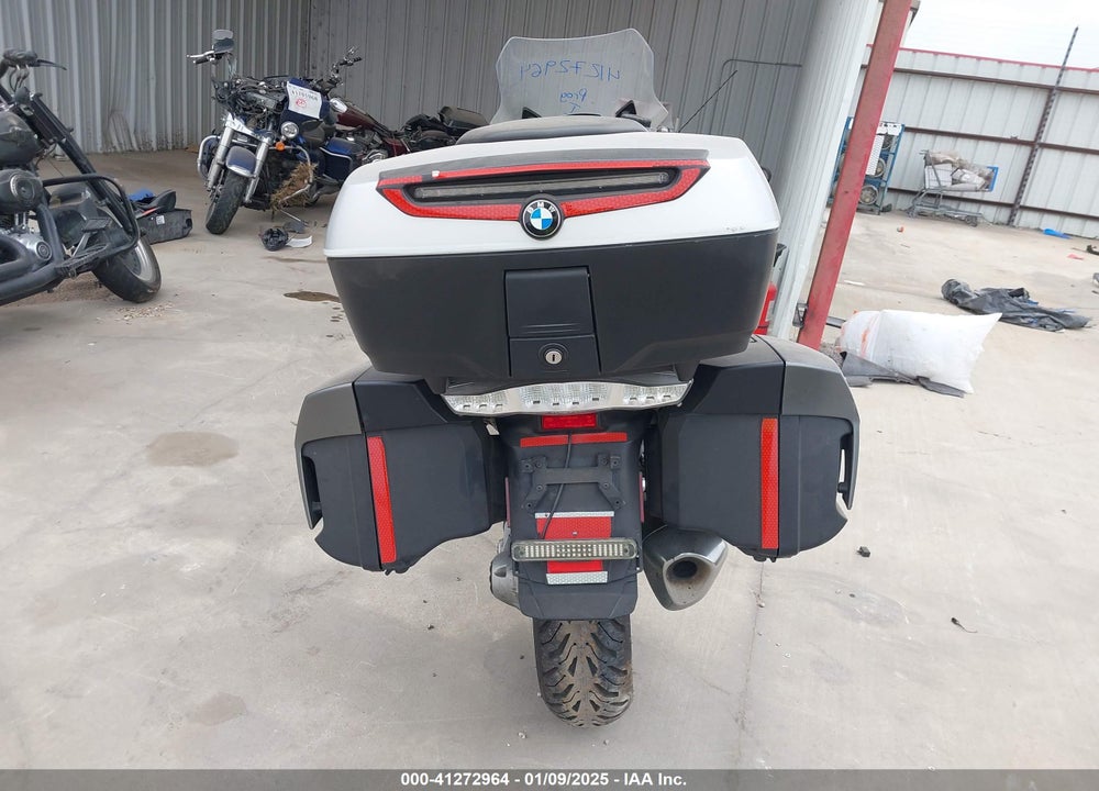 2015 BMW R1200 RT VIN: WB10A130XFZ192964