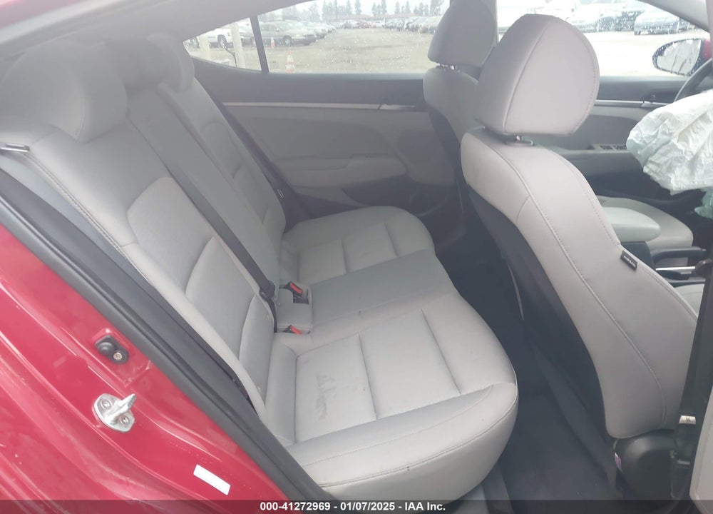 2017 HYUNDAI ELANTRA SE VIN: KMHD74LF0HU421799