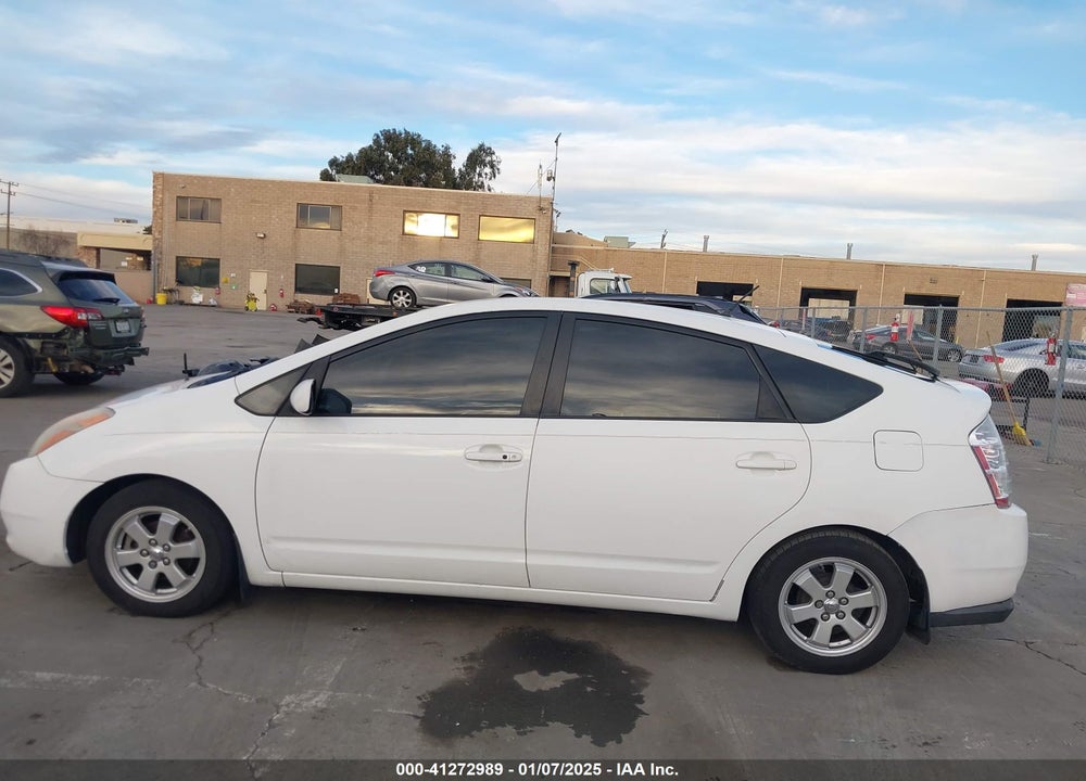 2006 TOYOTA PRIUS VIN: JTDKB20U667530605