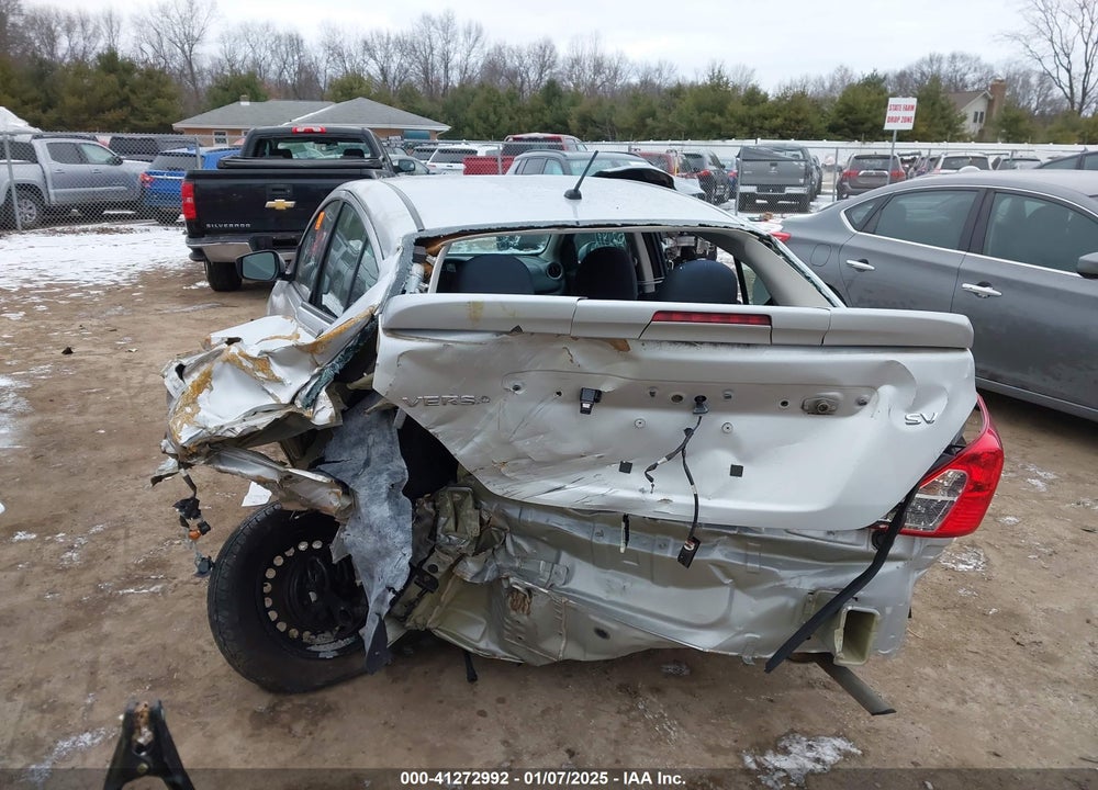2019 NISSAN VERSA VIN: 3N1CN7AP4KL817290