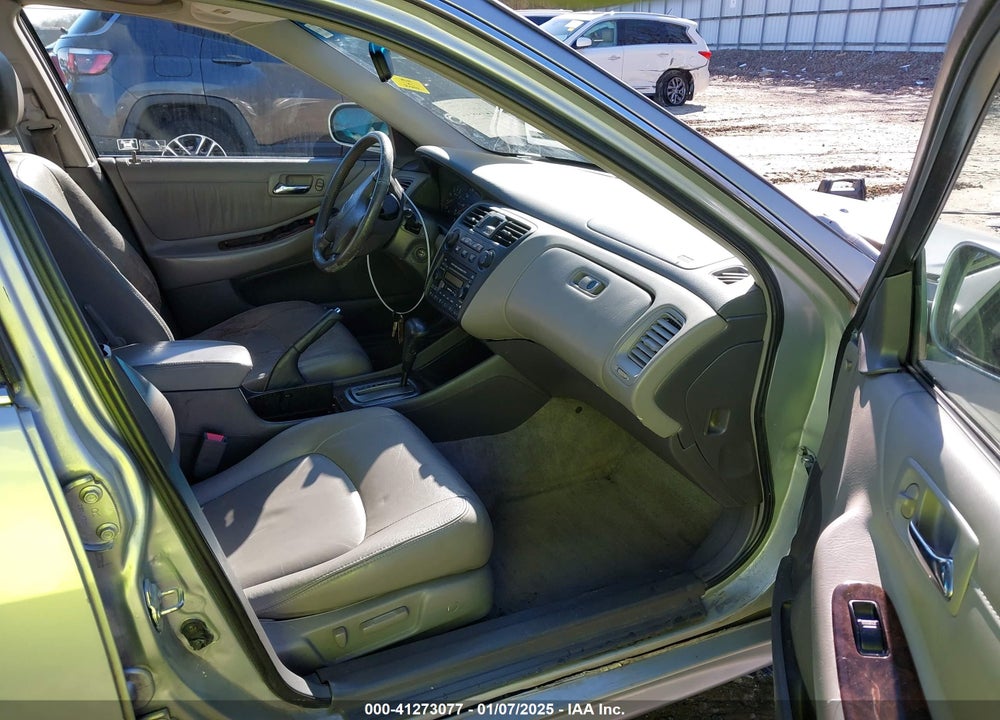 2001 HONDA ACCORD 2.3 EX VIN: 1HGCG56691A092790