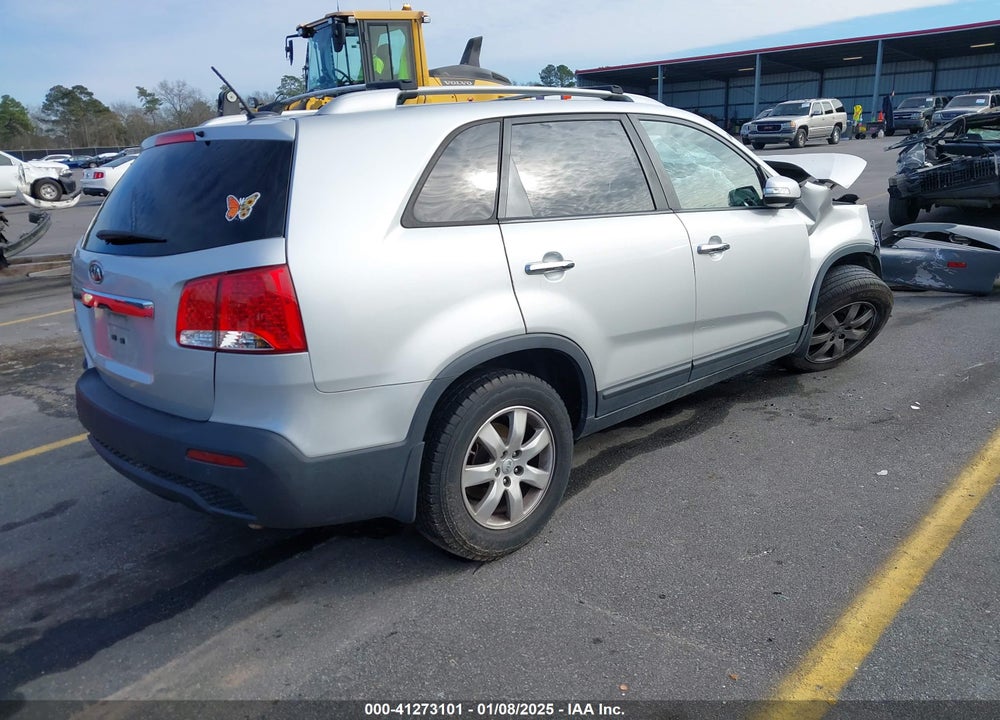 2013 KIA SORENTO LX VIN: 5XYKT3A63DG381816