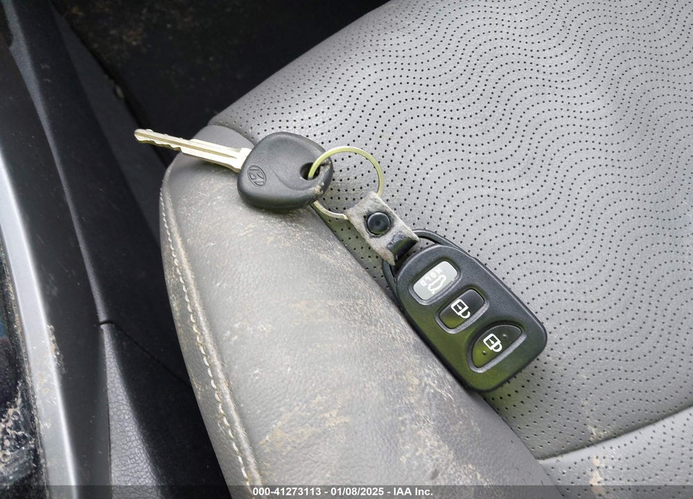 2013 HYUNDAI ELANTRA LIMITED VIN: KMHDH4AE9DU561061