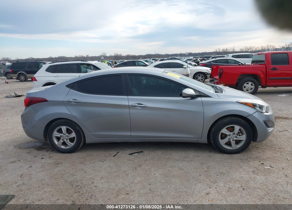 2015 HYUNDAI ELANTRA VIN: 5NPDH4AE5FH634668