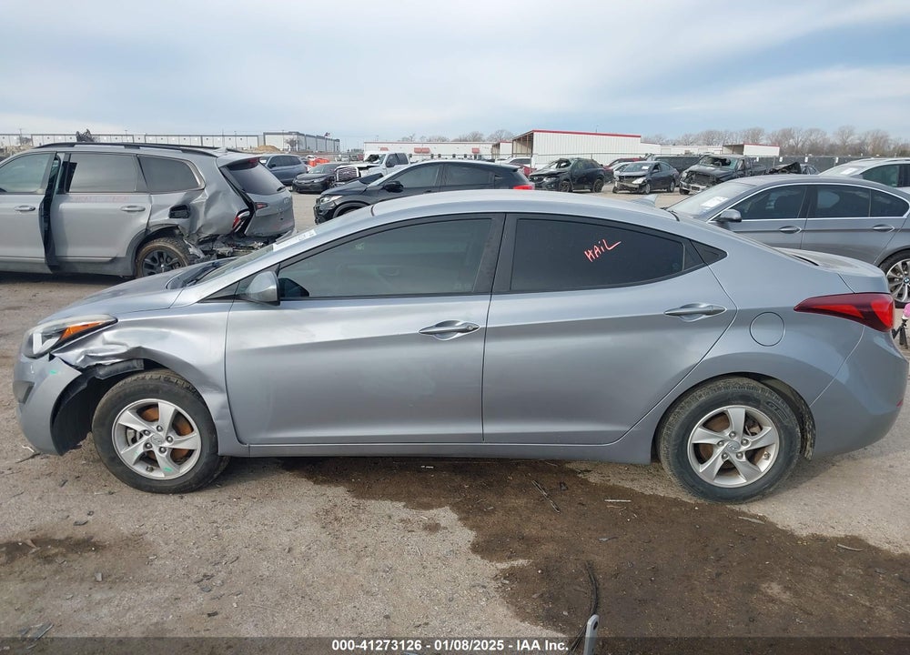 2015 HYUNDAI ELANTRA VIN: 5NPDH4AE5FH634668