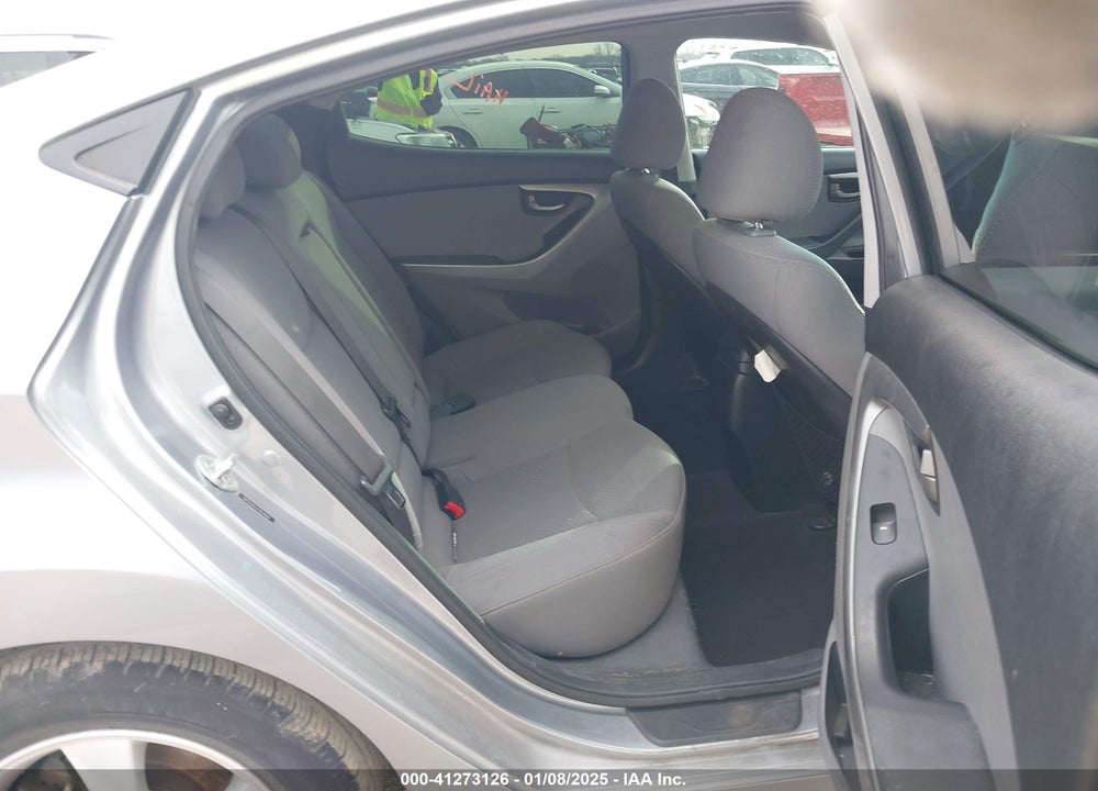 2015 HYUNDAI ELANTRA VIN: 5NPDH4AE5FH634668