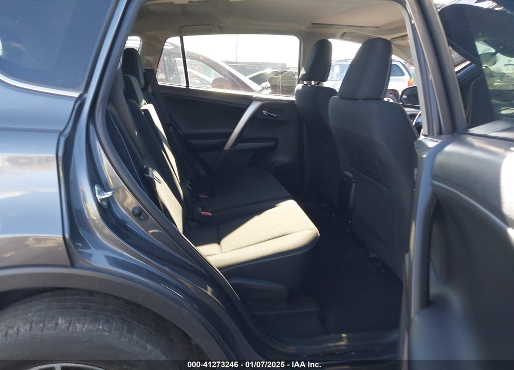 2018 TOYOTA RAV4 VIN: JTMRFREVXJD241525