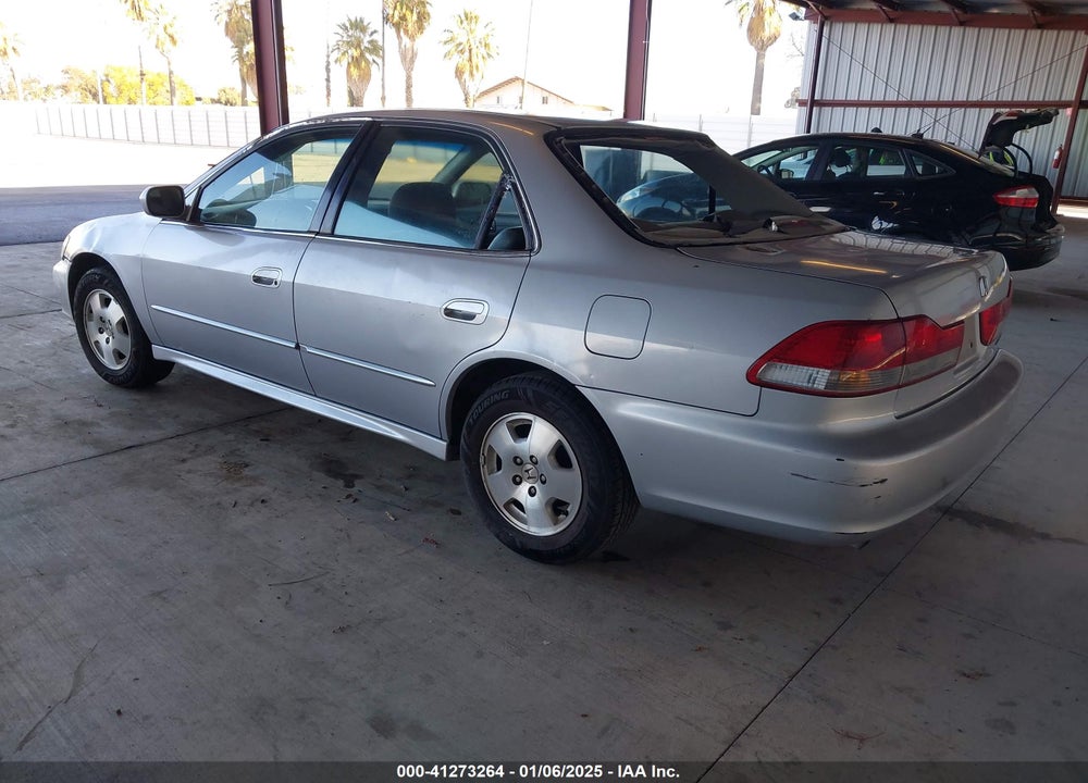 2001 HONDA ACCORD 3.0 EX VIN: 1HGCG16581A061367