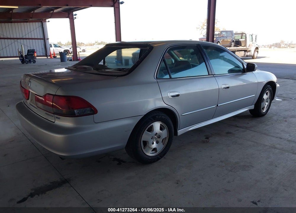 2001 HONDA ACCORD 3.0 EX VIN: 1HGCG16581A061367