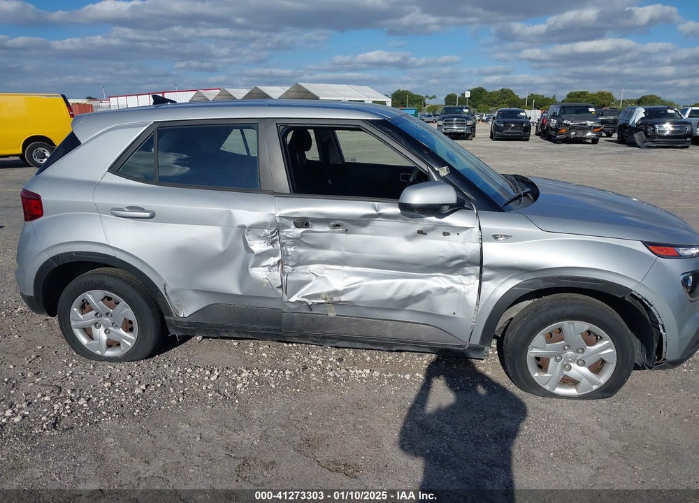 2020 HYUNDAI VENUE VIN: KMHRB8A36LU040553