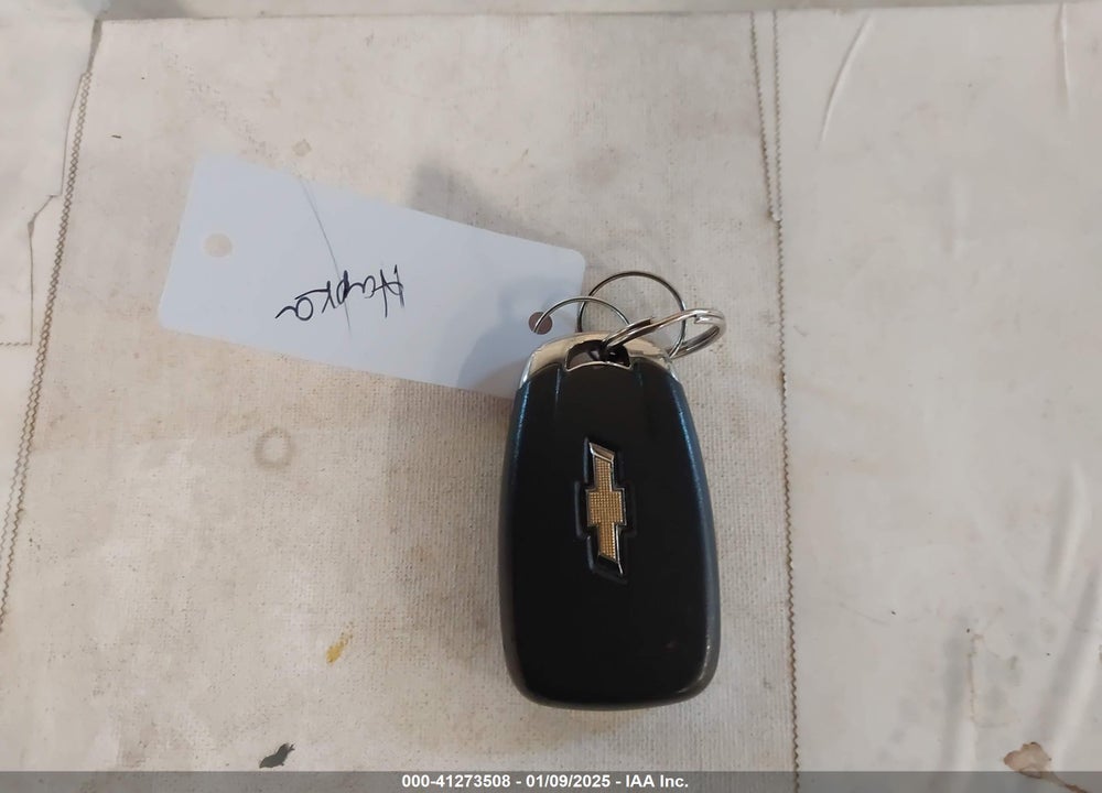 2019 CHEVROLET EQUINOX LT VIN: 3GNAXUEV0KS609944