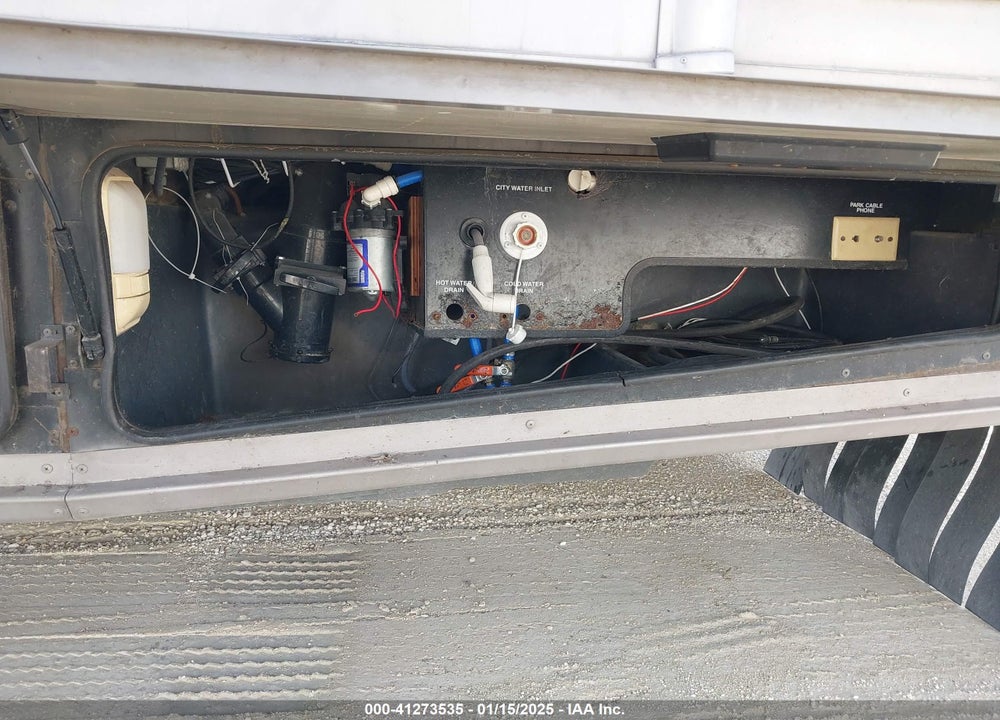 1999 FORD F550 SUPER DUTY STRIPPED CHASS VIN: 3FCNF53SXXJA30436