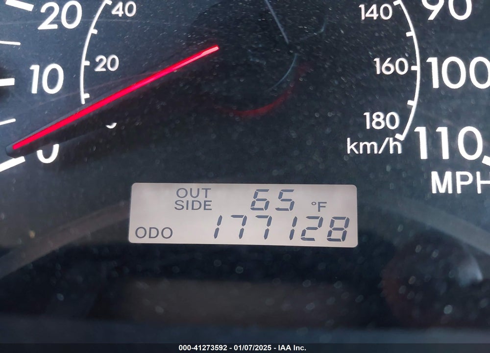 2008 TOYOTA COROLLA LE VIN: 1NXBR32E38Z974791