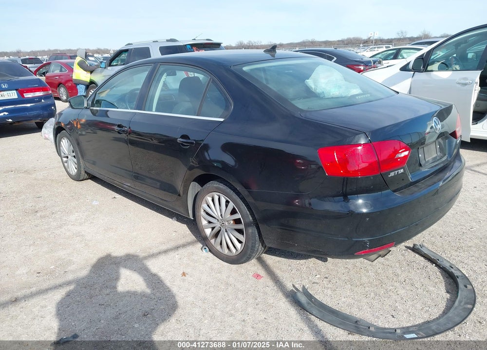 2012 VOLKSWAGEN JETTA 2.5L SEL VIN: 3VWLX7AJ1CM320399