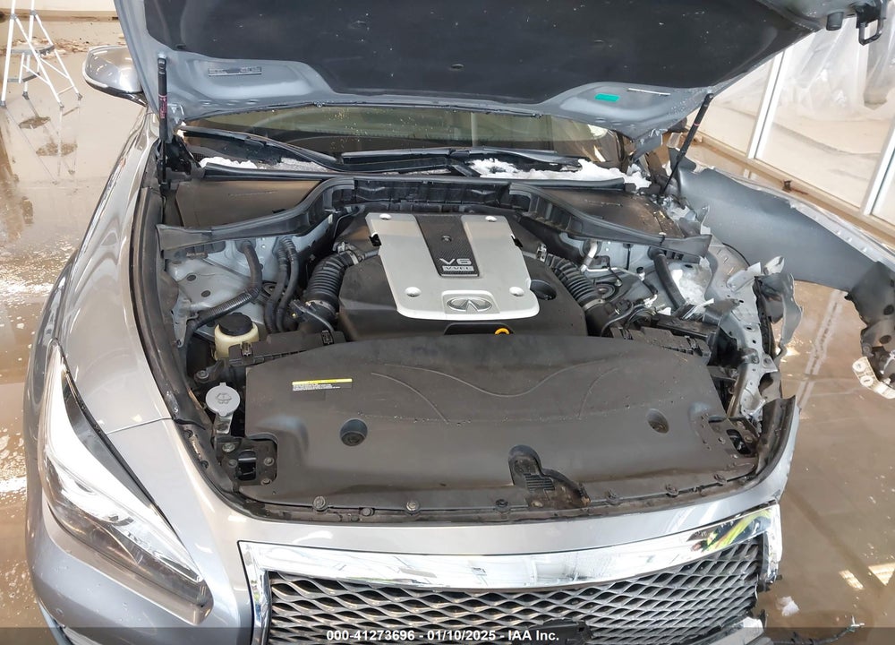 2015 INFINITI Q70 VIN: JN1BY1AR7FM560168