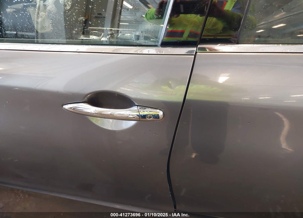 2015 INFINITI Q70 VIN: JN1BY1AR7FM560168