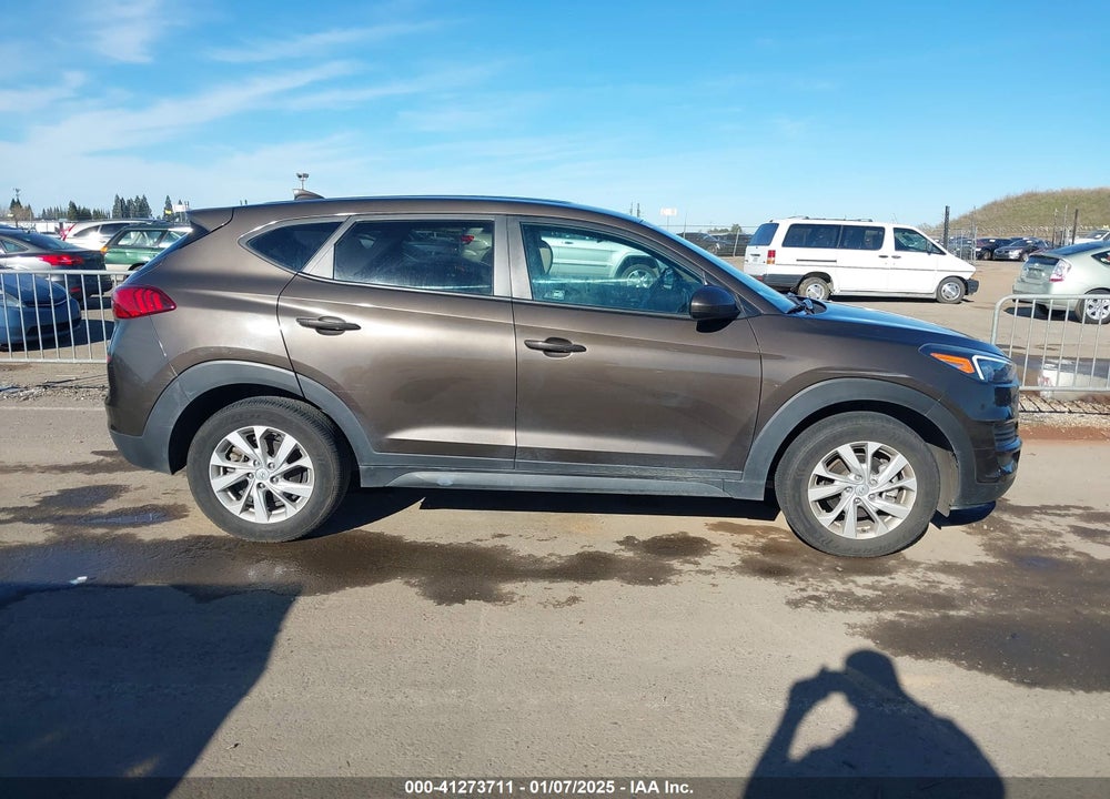 2019 HYUNDAI TUCSON SE VIN: KM8J23A49KU964587
