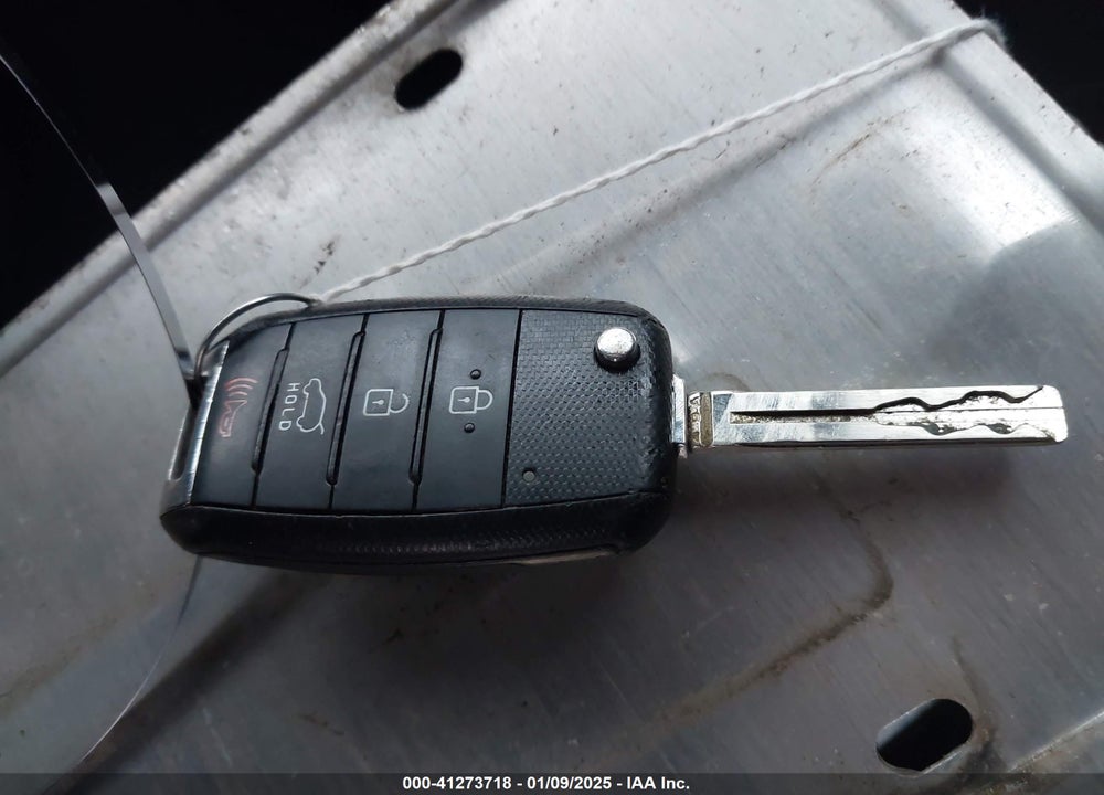 2016 KIA SOUL VIN: KNDJN2A21G7320432