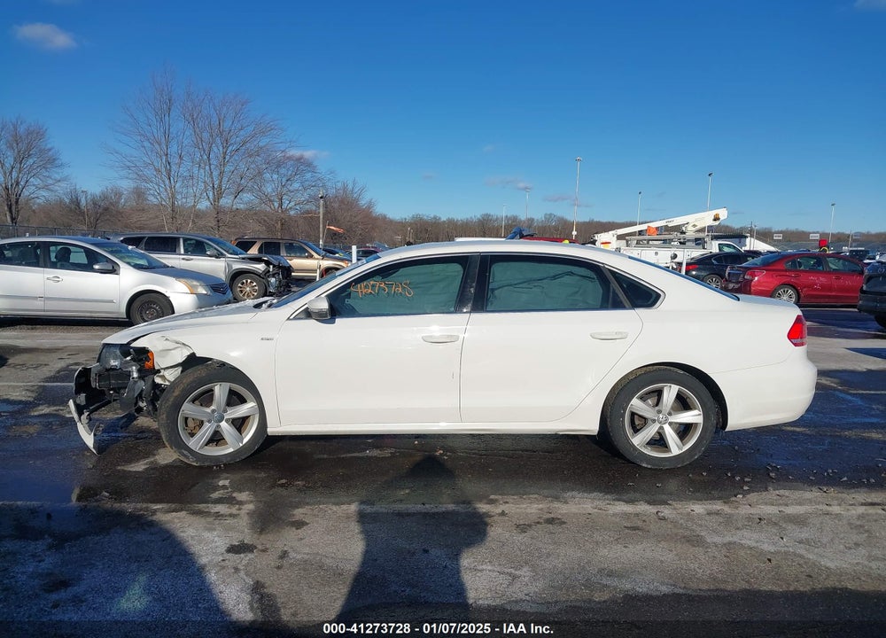 2015 VOLKSWAGEN PASSAT VIN: 1VWAT7A30FC106191