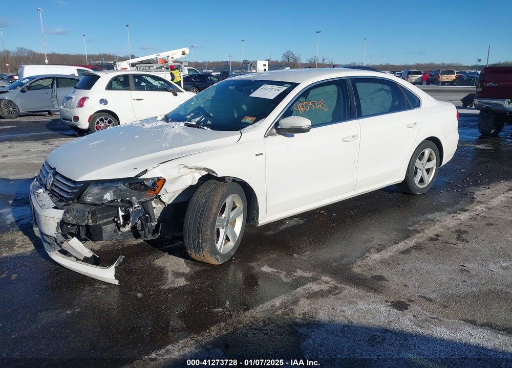 2015 VOLKSWAGEN PASSAT VIN: 1VWAT7A30FC106191