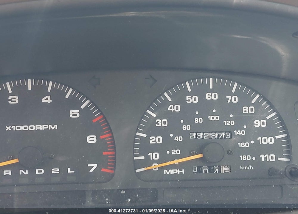 1998 TOYOTA 4RUNNER SR5 V6 VIN: JT3GN86R5W0088870
