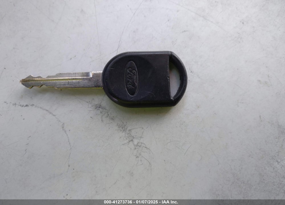 2007 FORD ESCAPE XLT VIN: 1FMYU03Z57KB28777