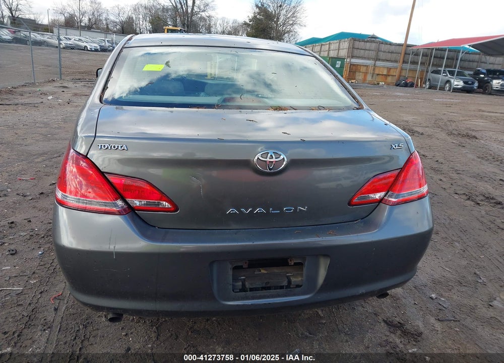 2005 TOYOTA AVALON XLS VIN: 4T1BK36B35U030280