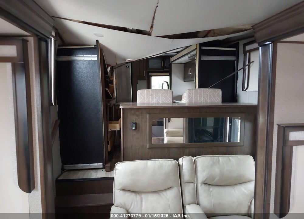 2021 GRAND DESIGN SOLITUDE TRAVEL TRAILER VIN: 573FS4221MAA01633