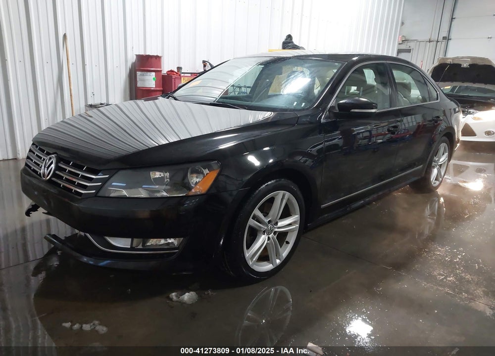 2015 VOLKSWAGEN PASSAT VIN: 1VWCV7A33FC089079