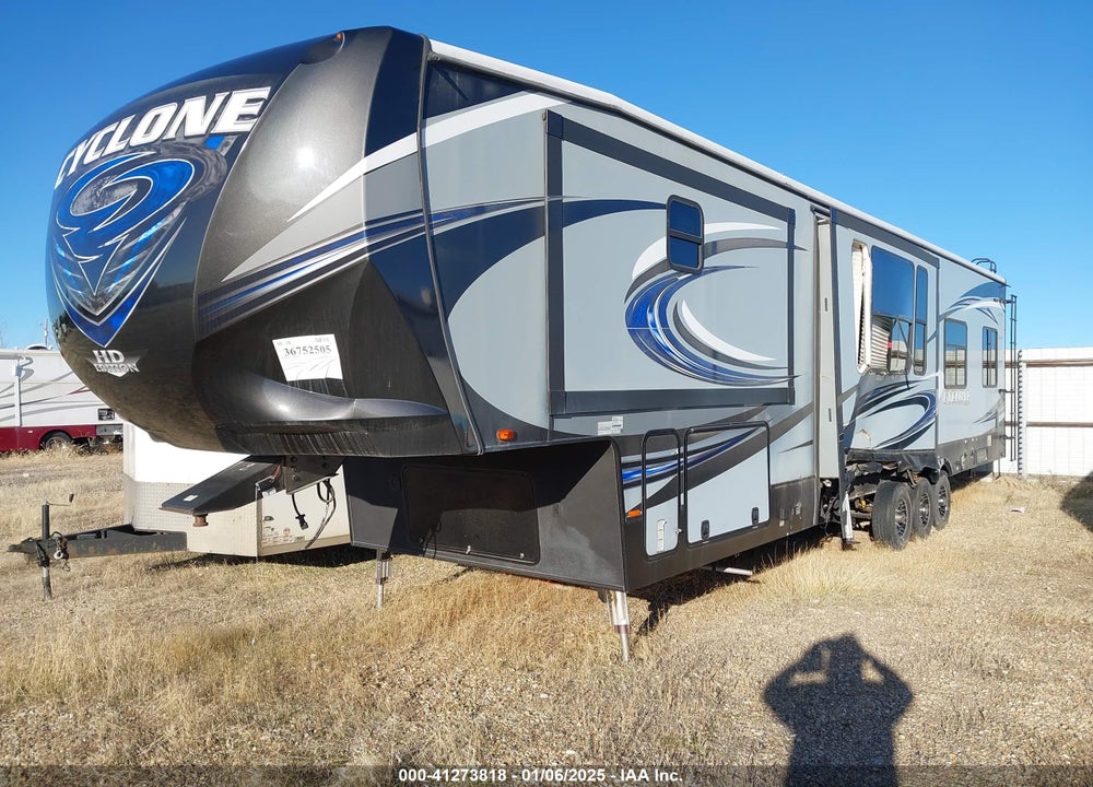 2017 UNKNOWN CYCLONE 4113 VIN: 5SFCG433XHE