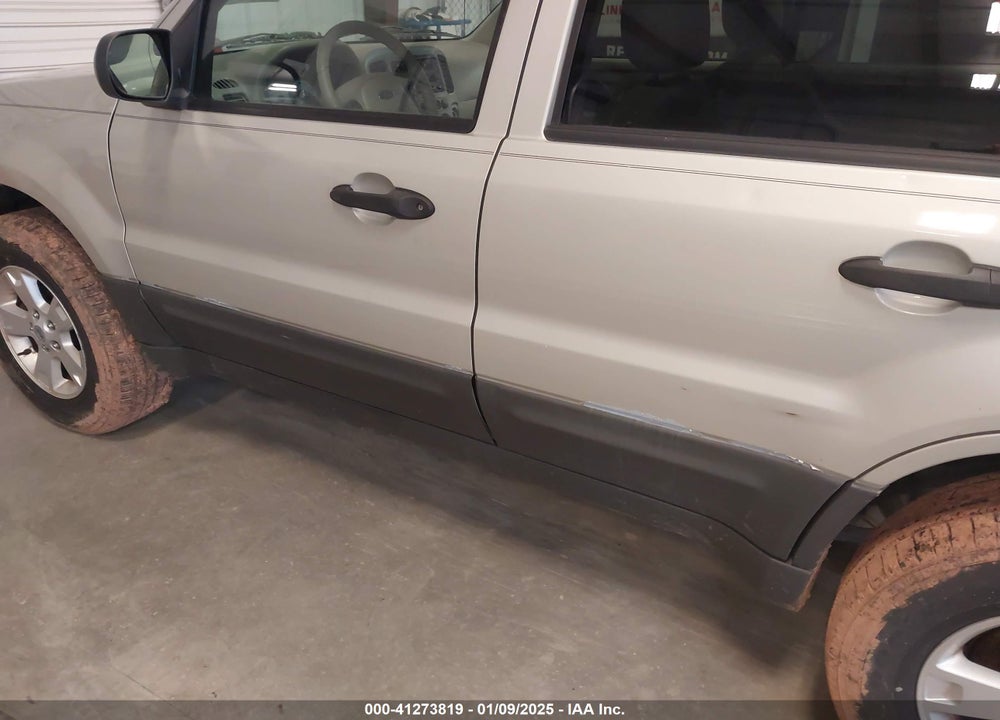 2005 FORD ESCAPE XLT VIN: 1FMYU93195KC96160