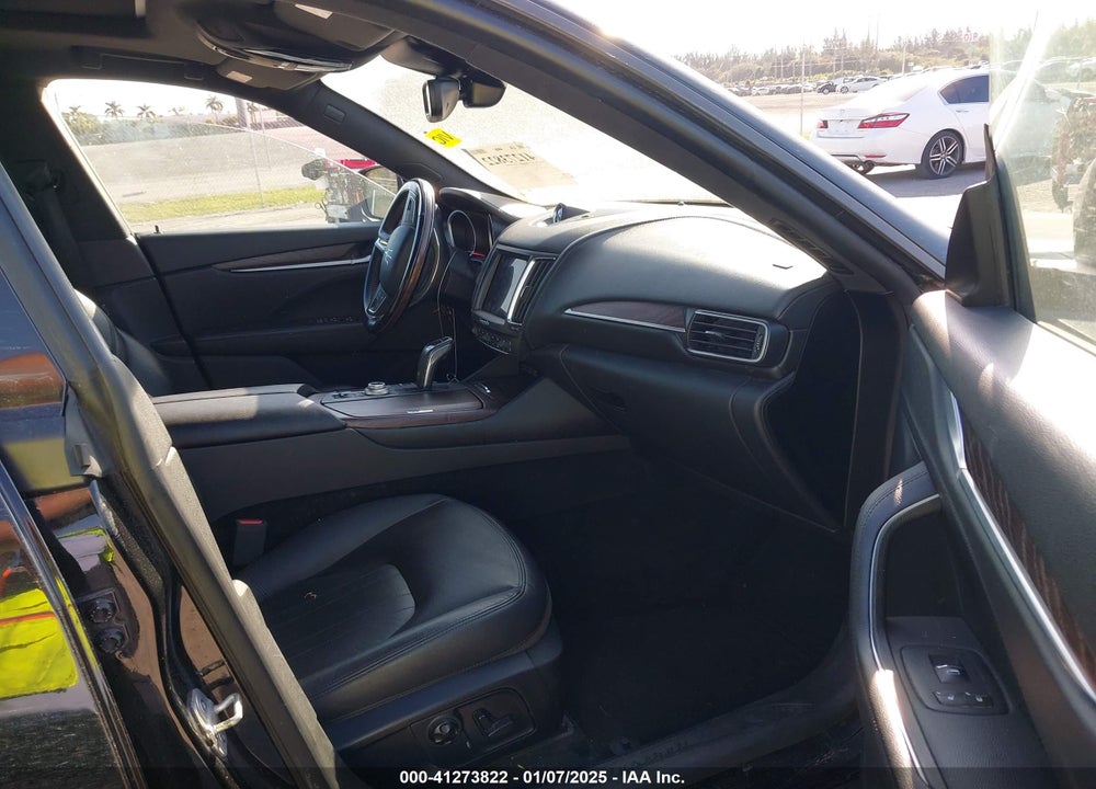 2019 MASERATI LEVANTE VIN: ZN661XUA6KX308351