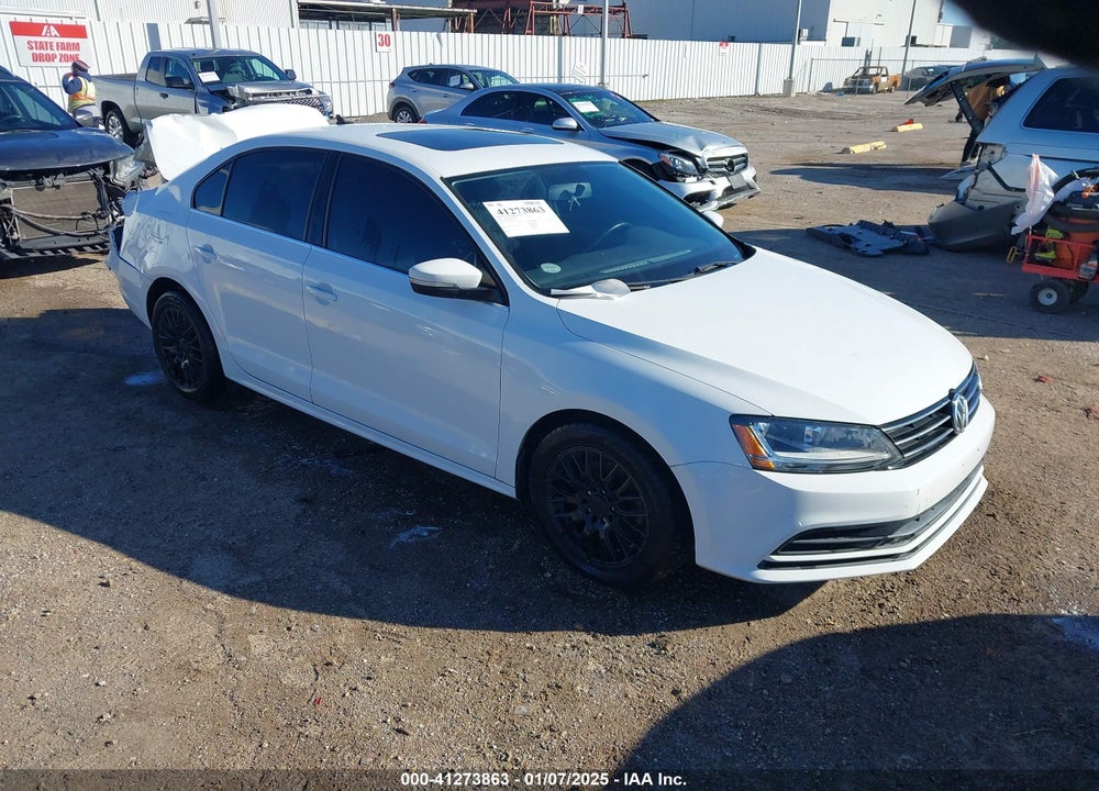 2017 VOLKSWAGEN JETTA 1.4T SE VIN: 3VWDB7AJ1HM278083