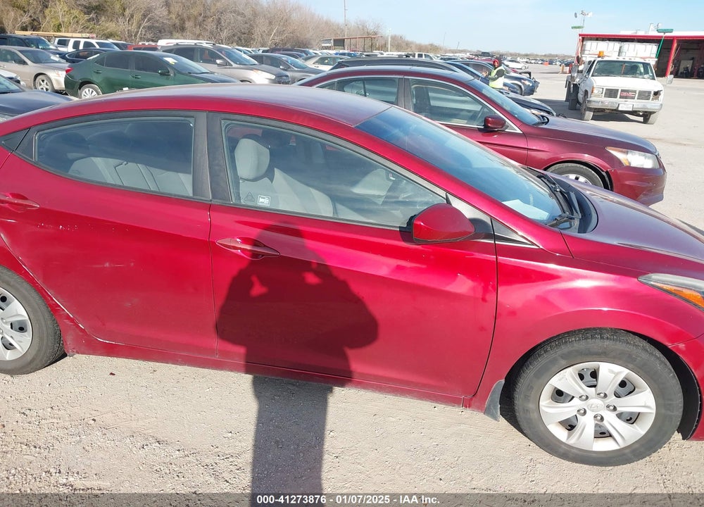 2016 HYUNDAI ELANTRA SE VIN: 5NPDH4AE1GH669144