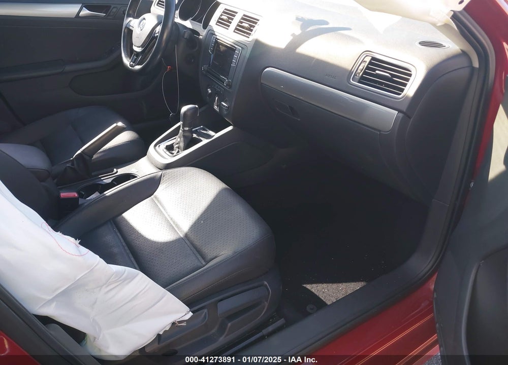 2017 VOLKSWAGEN JETTA VIN: 3VWDB7AJ3HM292860