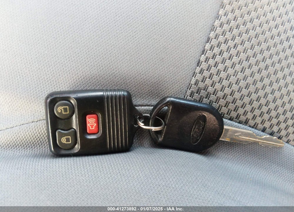 2007 FORD ESCAPE HYBRID VIN: 1FMYU59H67KA23726