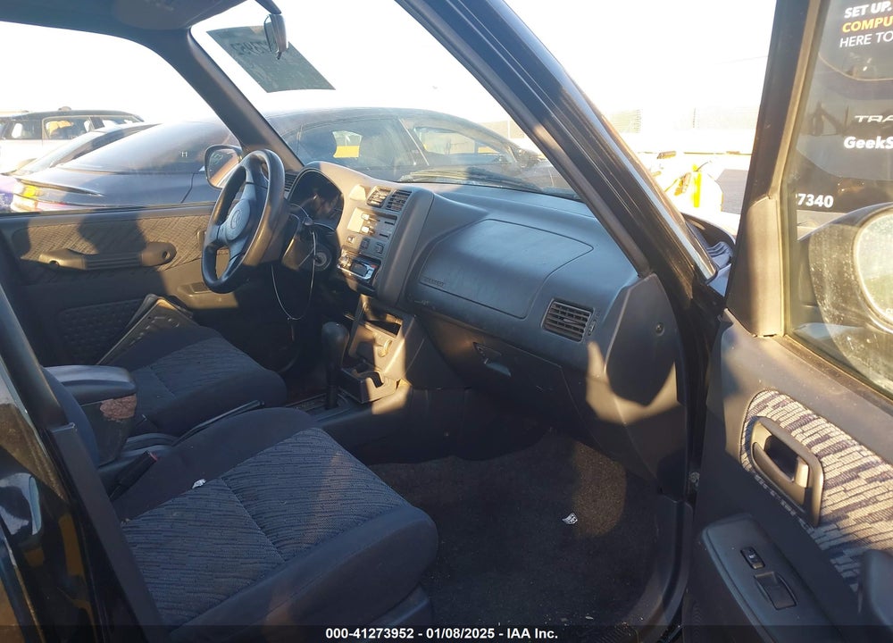 1998 TOYOTA RAV4 VIN: JT3GP10V0W7030390