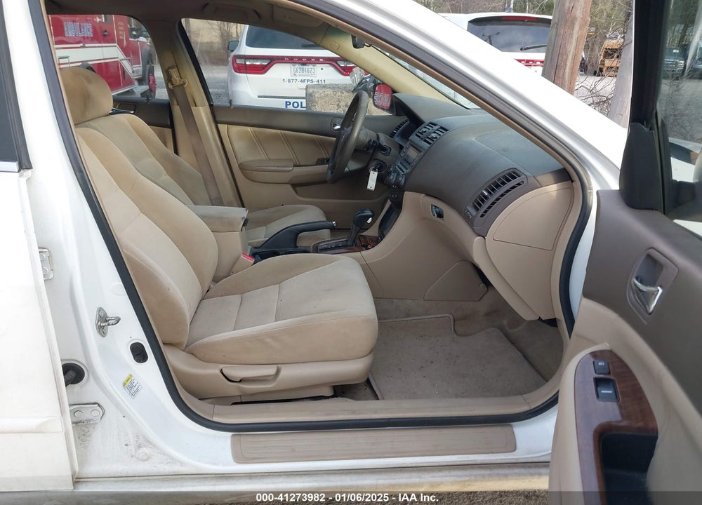 2007 HONDA ACCORD 2.4 EX VIN: 1HGCM56737A078474