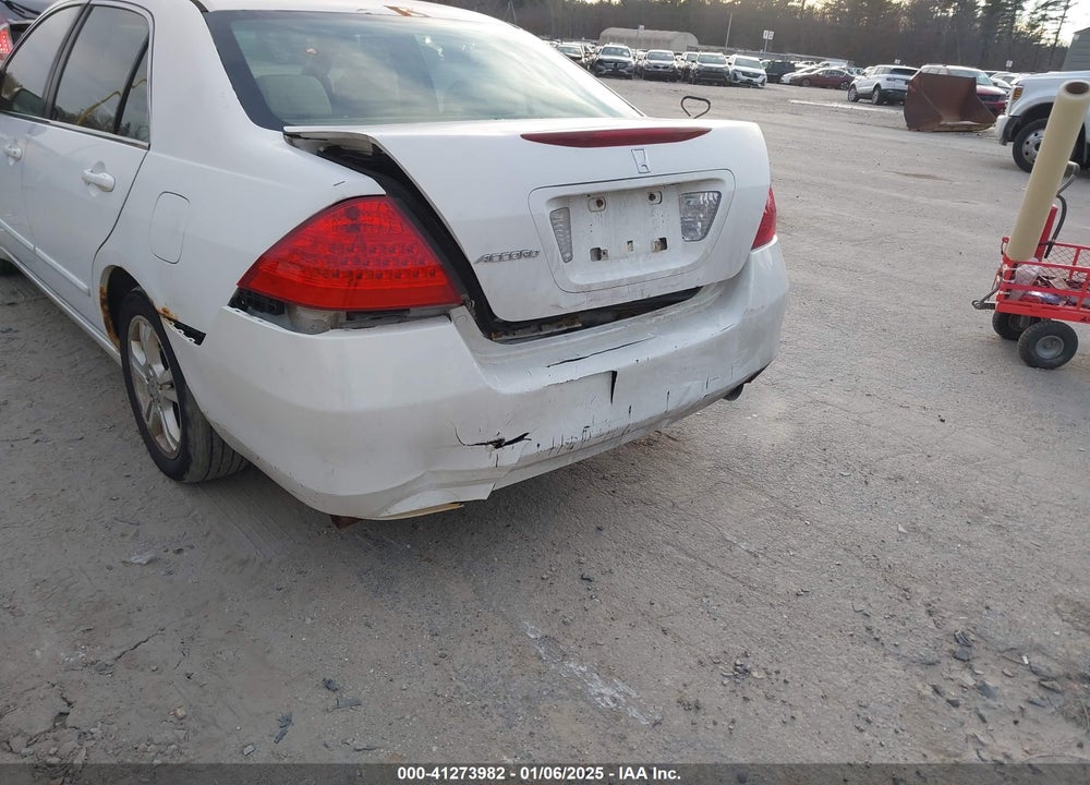 2007 HONDA ACCORD 2.4 EX VIN: 1HGCM56737A078474