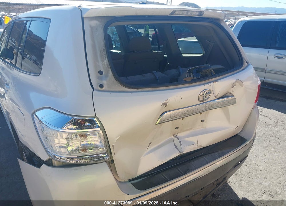 2011 TOYOTA HIGHLANDER VIN: 5TDZA3EH4BS012267