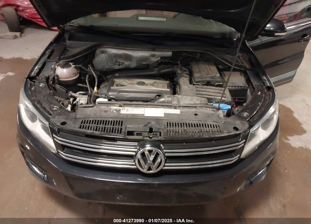 2016 VOLKSWAGEN TIGUAN S VIN: WVGAV7AX5GW528467