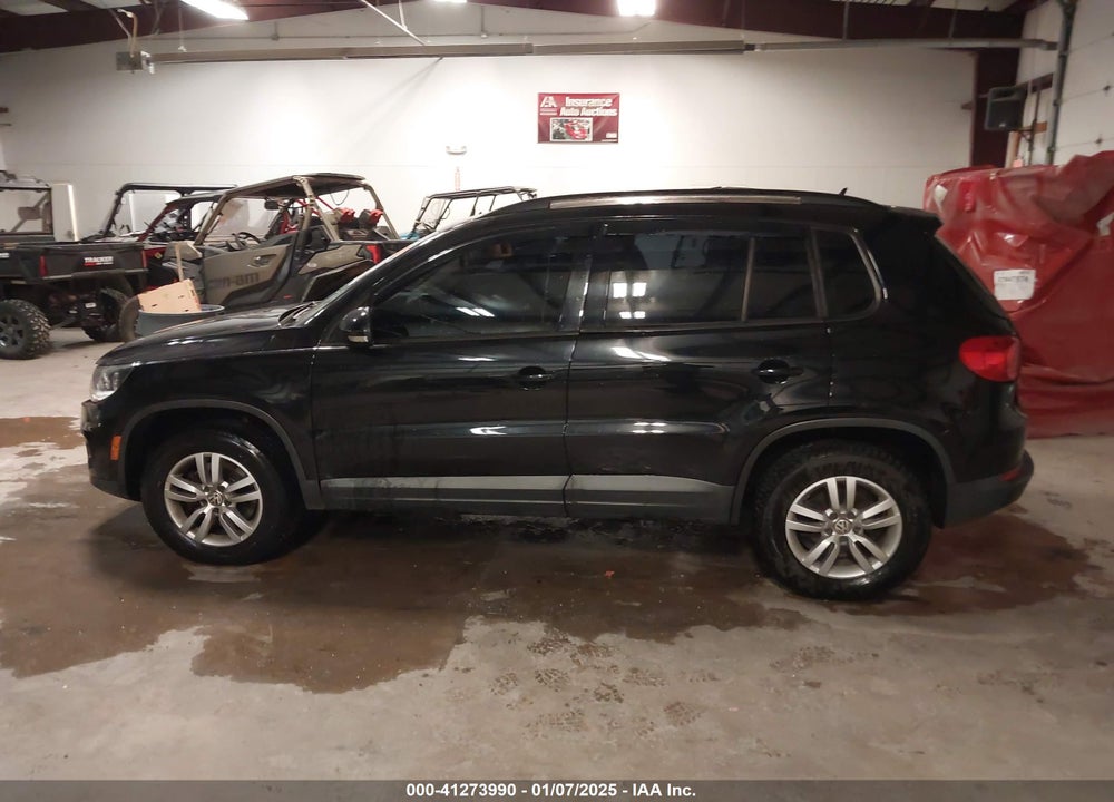 2016 VOLKSWAGEN TIGUAN S VIN: WVGAV7AX5GW528467