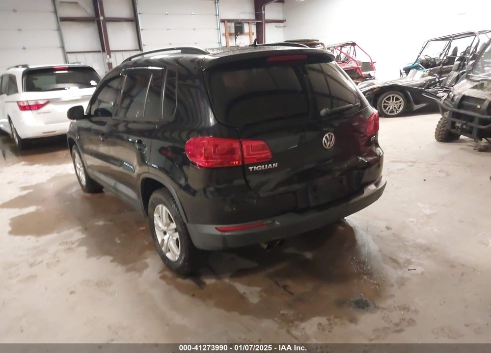 2016 VOLKSWAGEN TIGUAN S VIN: WVGAV7AX5GW528467