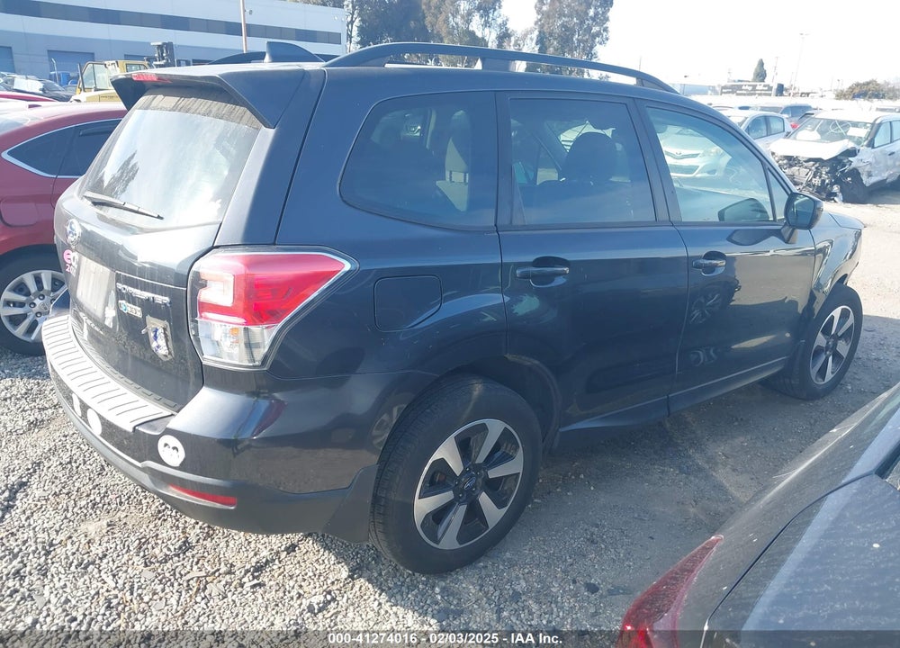 2018 SUBARU FORESTER 2.5I PREMIUM VIN: JF2SJAGC0JH492237