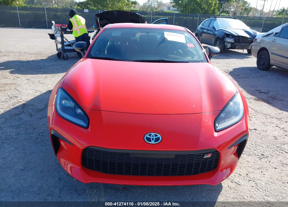 2024 TOYOTA GR86 VIN: JF1ZNBE12R8752163